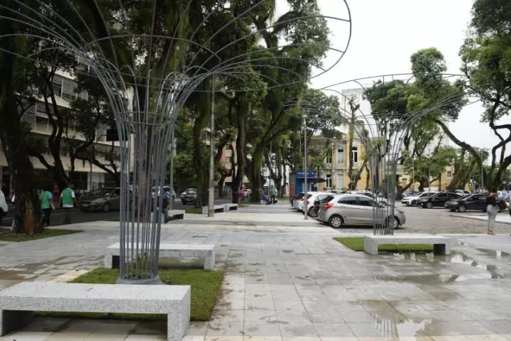 Novo entorno do Campo Grande e entregue pela Prefeitura com mais conforto para pedestres e usuarios do transporte publico
