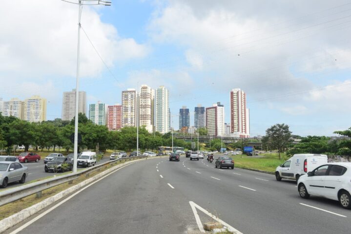 Prefeitura de Salvador inicia construcao de viaduto para melhorar mobilidade na Av. ACM