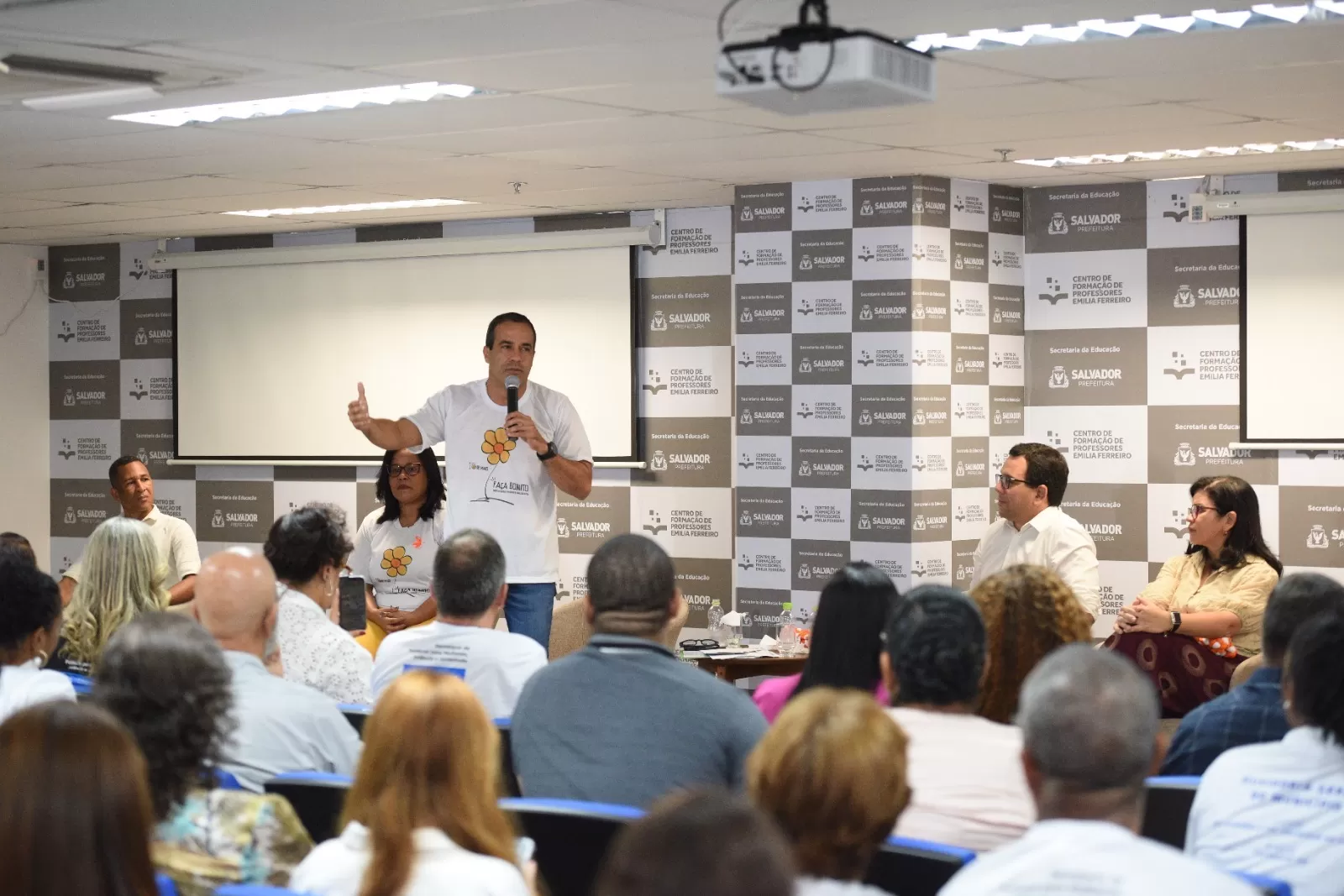 - Prefeitura lança Maio Laranja com R$12 milhões para projetos com crianças e adolescentes e aplicação de cartilha da Defensoria Pública