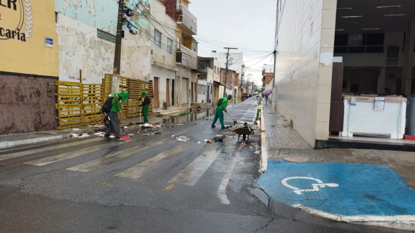 Prefeitura realiza intervencoes nos bairros atingidos pela chuva em Juazeiro2