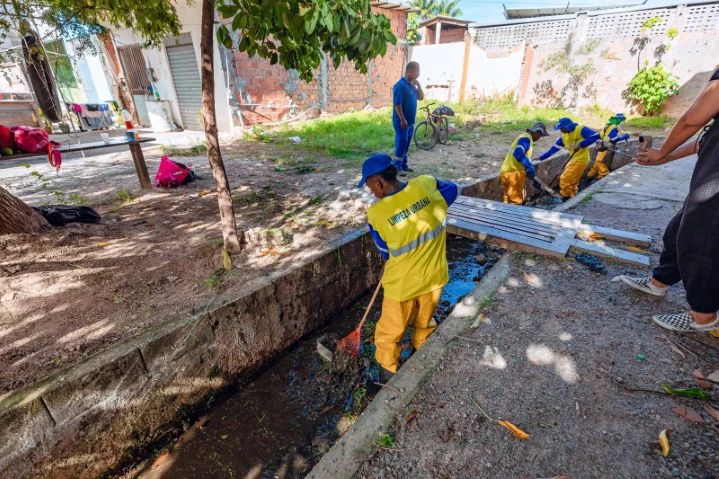 limpeza de canais em Lauro de Freitas