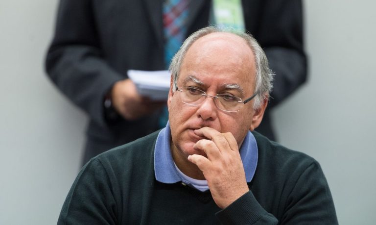 PF prende Renato Duque, ex-diretor da Petrobras condenado na Lava Jato