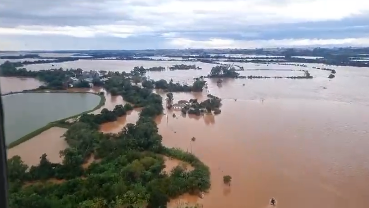 Governador do RS alerta para “maior desastre da história” do estado