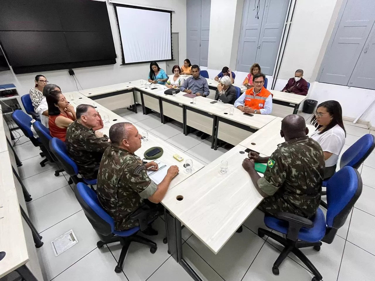 Secretaria da Saúde de Salvador se une ao Exército para o combate ao Aedes1