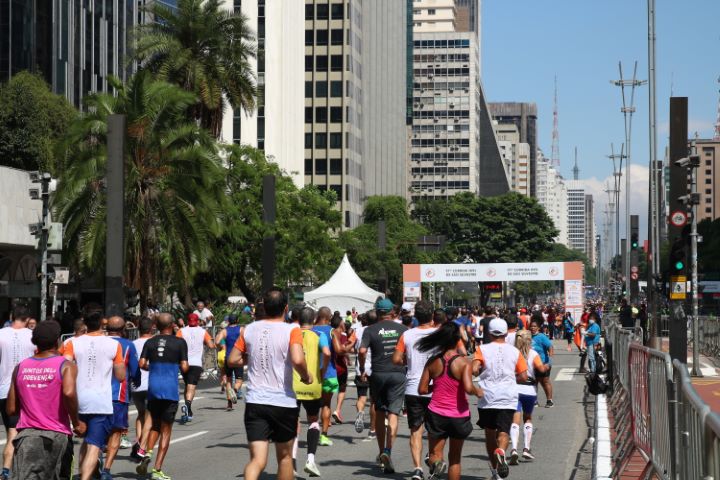 Tradicional corrida de São Silvestre reúne 35 mil atletas