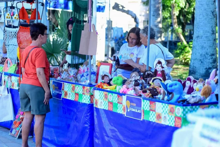 Programa Empreender é Com Elas leva mães atípicas a expor e comercializar produtos no mês das mães