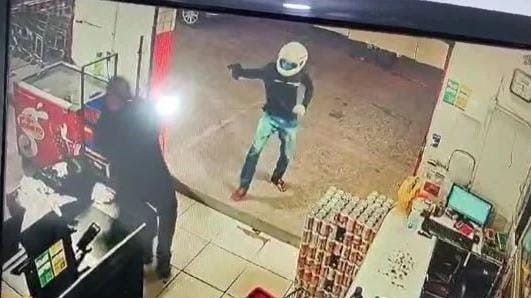 MÃO NA CABEÇA! Vigilante morto de forma covarde em Feira de Santana; veja imagens