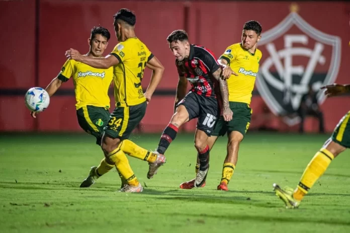 Vitória empata com Defensa y Justicia