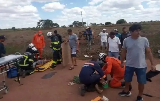 GRAVE: Acidente na BR-410 deixa dois mortos e seis feridos