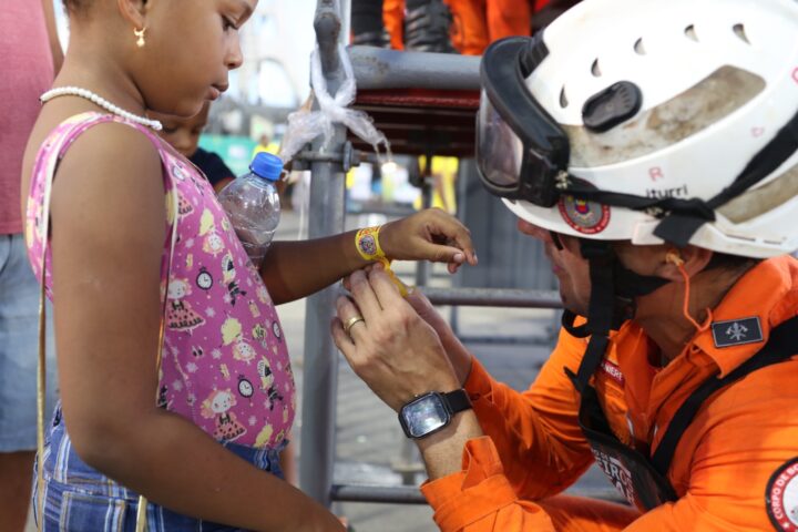 Cerca de 60 mil pulseiras de identificação para criança serão distribuídas no Carnaval