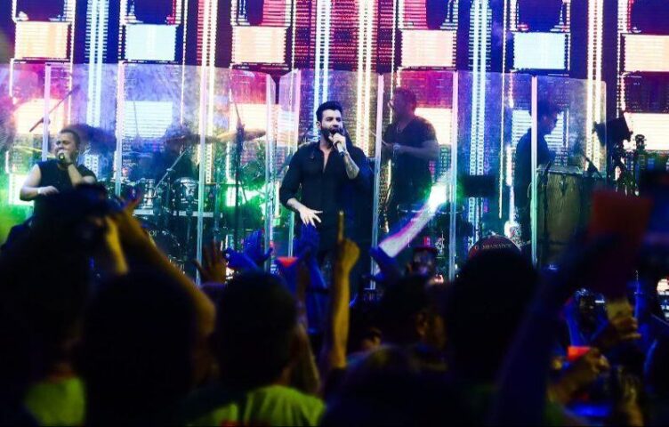 Primeira noite do Camarote Club reuniu shows de Gusttavo Lima, Vitor Fernandes e Kart Love