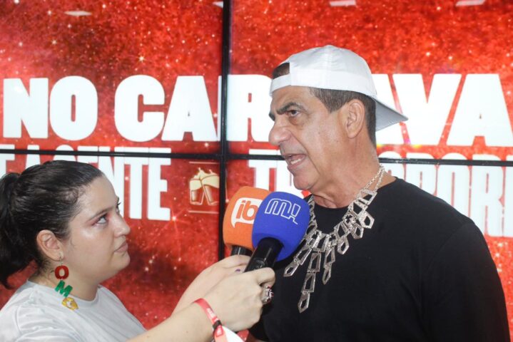 “É impossível eu me aposentar”: Durval Lélys fala sobre seu futuro no Carnaval; assista