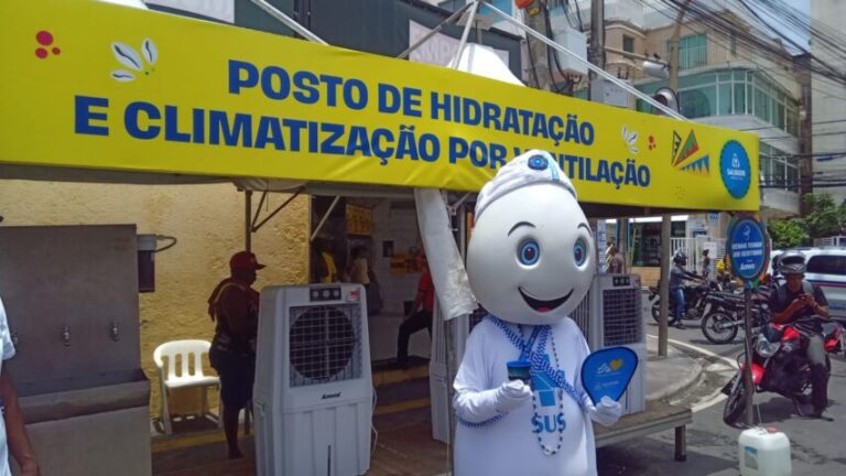 Zé Gotinha marca presença e leva o bloco da vacinação para o Carnaval de Salvador