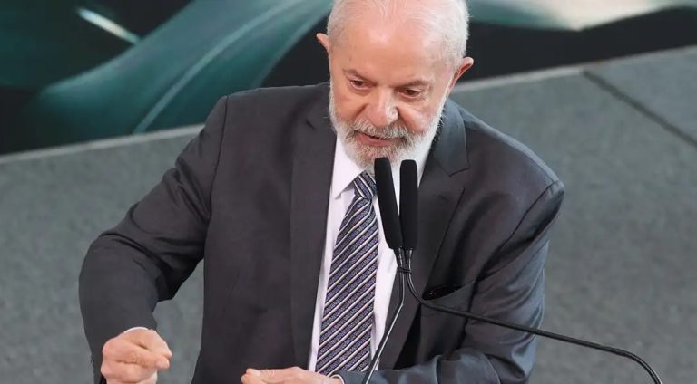 Lula sanciona Orçamento de 2025 com dois pequenos vetos