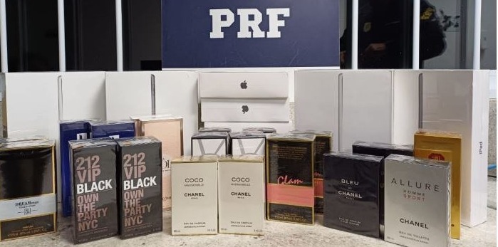 Em Vitória da Conquista, PRF apreende eletrônicos e perfumes importados transportados ilegalmente