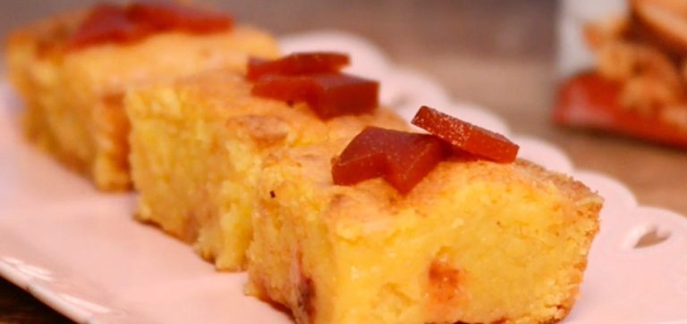 Aprenda como fazer Brownie de Milho com Goiabada