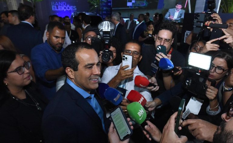 ”DEIXA MINHA VICE CHEGAR AQUI”: Bruno Reis exalta Ana Paula e Geraldo deixa Fabya Reis invisível