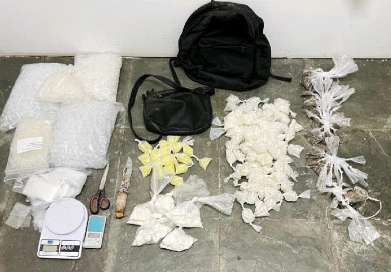 Mulher é presa com drogas em São Marcos
