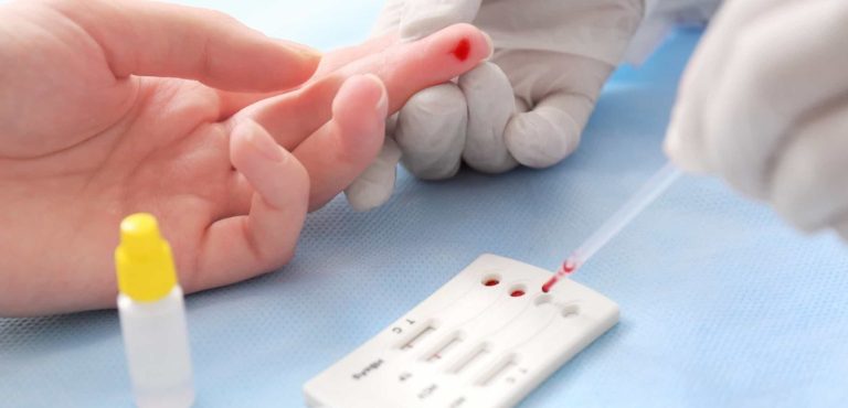 Hepatites: prevenção e vacinação são essenciais para conter disseminação