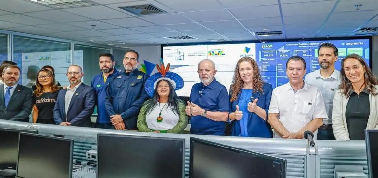 Lula diz que governo está inovando na contratação de servidores