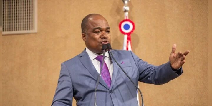 “Não precisamos de cartilha”, enfatiza Samuel Júnior sobre manual criado pelo PT para se aproximar dos evangélicos