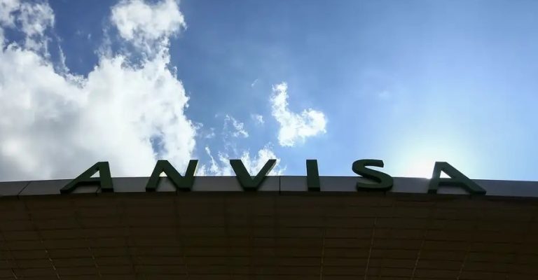 Lula cobra da Anvisa maior rapidez na aprovação de remédios