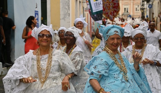 Ipac celebra 57 anos com cortejo especial pelas ruas do Pelourinho