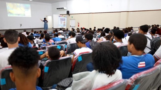 Programa Bahia pela Paz leva Caravana de Direitos Humanos para moradores de Águas Claras