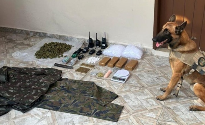 PM apreende drogas, granadas e munições em Santa Cruz Cabrália