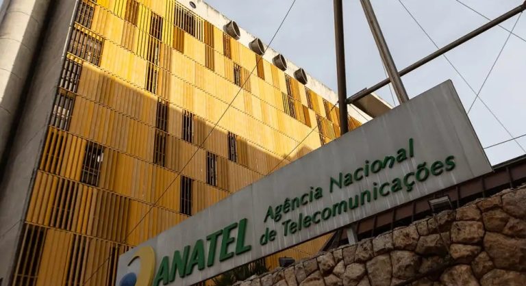 Anatel: X demonstra intenção deliberada de descumprir ordem do STF