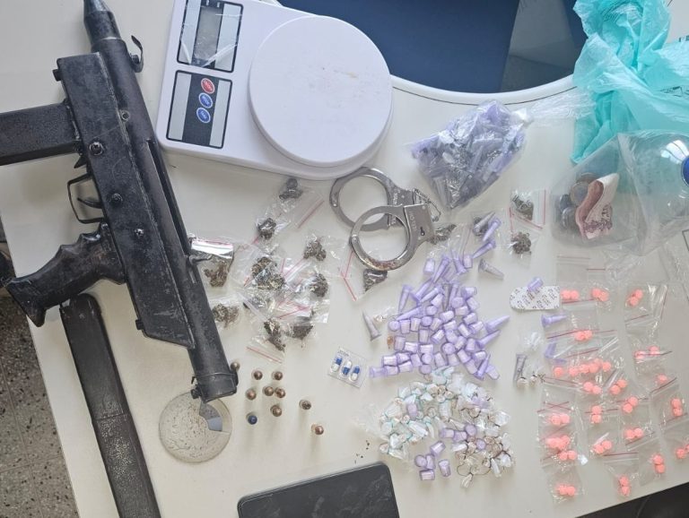 Submetralhadora artesanal é apreendida pela PM na Suburbana