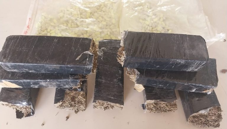 Polícia Militar encontra drogas enterradas em Jequié