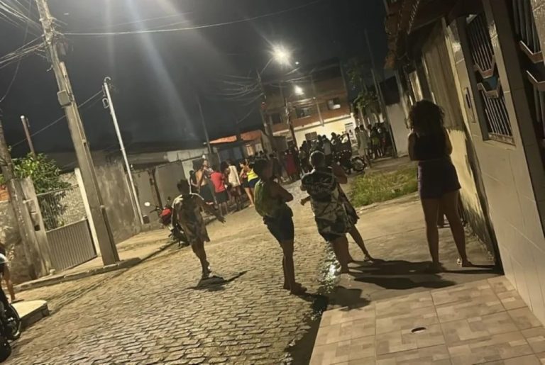 “TINHO” FOI ALVEJADO: Jovem é morto a tiros em Feira de Santana