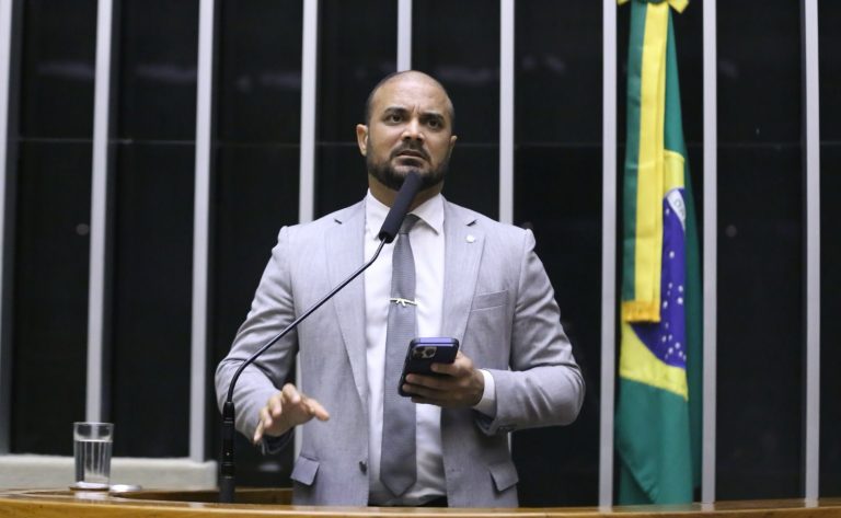 PEC da Segurança Pública acaba com autonomia dos estados, relata deputado baiano da Bancada da Bala