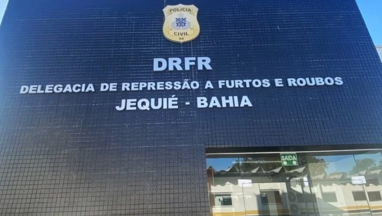Suspeita de furtos em residências é presa e joias são recuperadas em Jequié