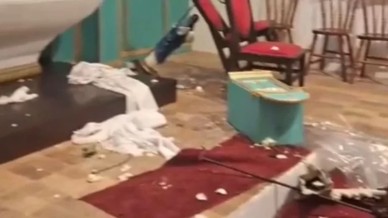 HOMEM SURTOU: Igreja é alvo de vandalismo em Trancoso e objetos são destruídos; veja