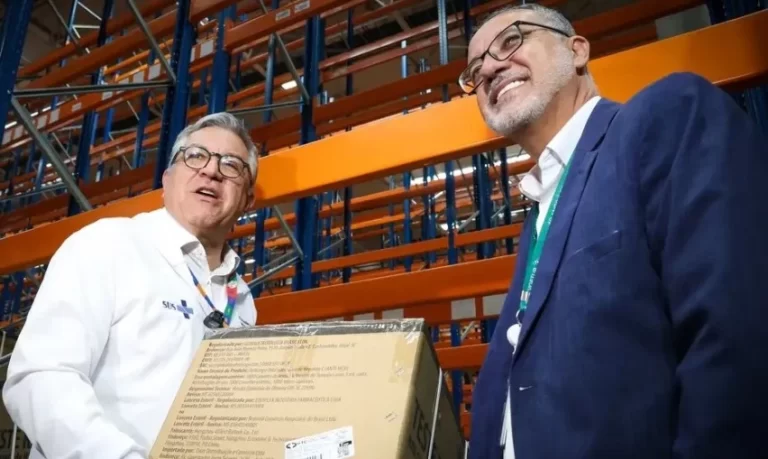 Ministério da Saúde recebe 1,3 milhão de vacinas contra a covid-19
