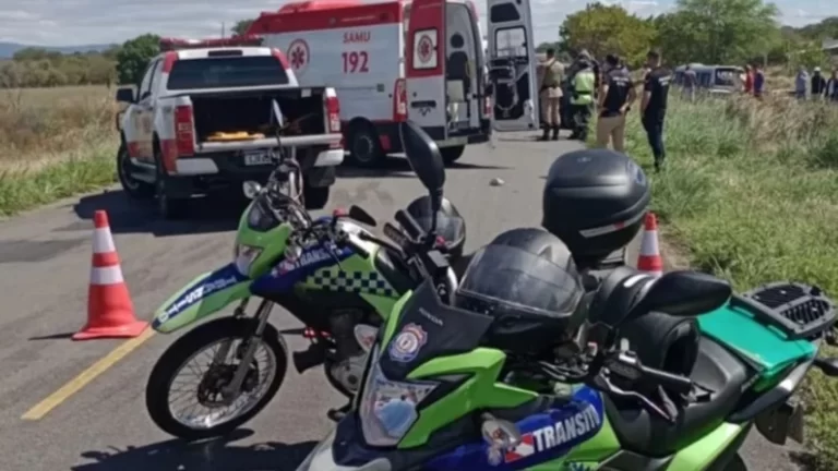 Tragédia na BR-030: colisão entre carros deixa cinco mortos em Guanambi