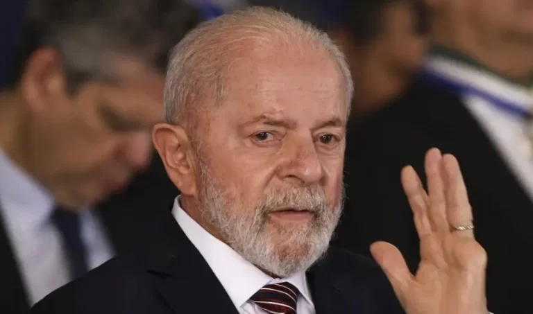 Lula anuncia crédito para reformas e acesso a médicos especialistas