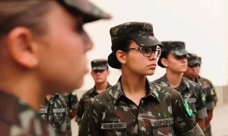 Alistamento militar feminino segue até 30 de junho em Salvador