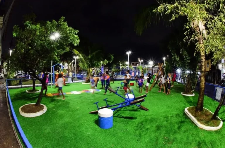 Prefeitura entrega praça na região de Pirajá e vai inaugurar 40 novos equipamentos nas próximas semanas
