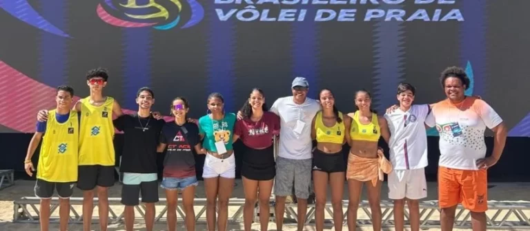 Atletas baianos de vôlei de praia disputam competição nacional sub-17