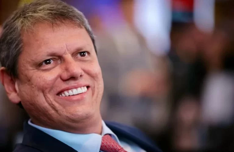 DIRETO DE BRASÍLIA: Tarcísio avalizado por Bolsonaro e articulações a todo vapor