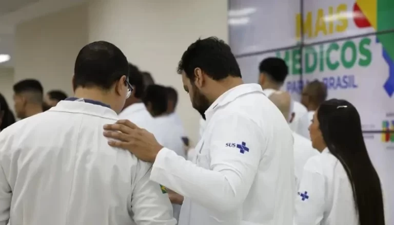 Inscrições para bolsas integrais do Mais Médicos vão até 6 de junho