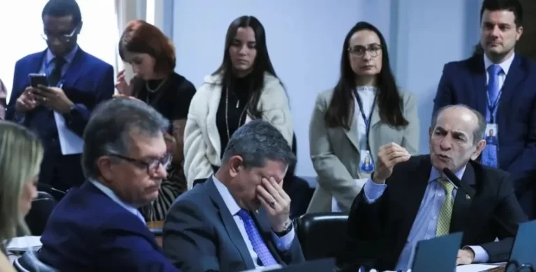 Reserva de 20% das vagas no parlamento para mulheres não é consenso