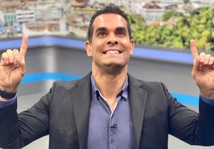 PIMENTA NELES! Jornalista baiano que atuava em outro estado assume lugar de Zé Eduardo