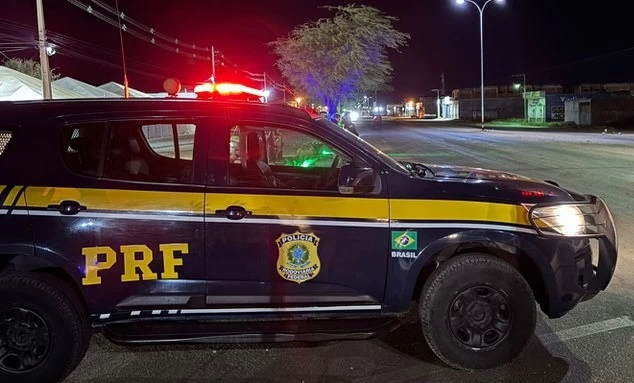 PRF flagra 16 condutores sob efeito de álcool durante evento em Casa Nova