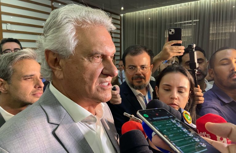 Na Bahia, Caiado afirma desconhecer Operação Overclean: “isso aí não diz respeito a mim”