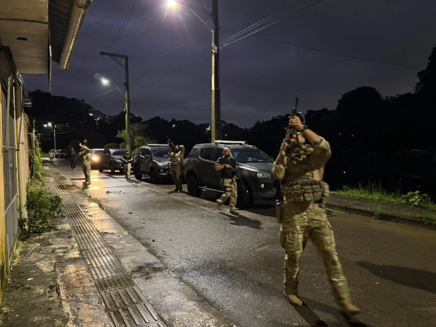 - Operação Pertinaz mira em grupo de traficantes de Salvador e interior do estado