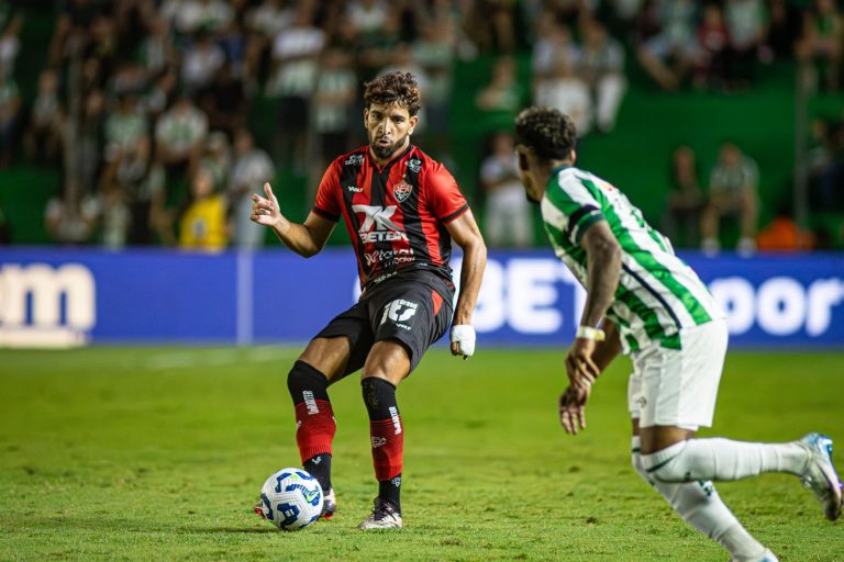 COMEÇOU MAL! Na estreia do Brasileirão, Vitória perde para o Juventude